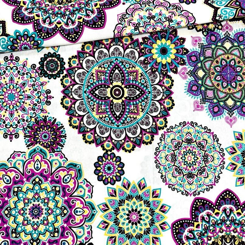 Loneta Mandala fucsia 1,40x2,00